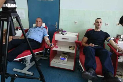 U HUMANOJ MISIJI Policajci iz Prijedora redovno daruju krv, a ON je to uradio čak 85 puta