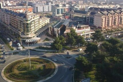Ustaški simbol na putu Podgorica – Danilovgrad: Slovo “U” na saobraćajnom znaku