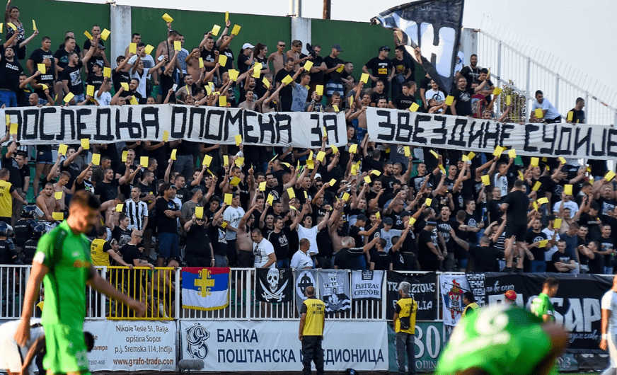 Partizan slavio u Inđiji, meč prekidan zbog transparenta!