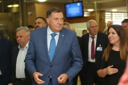 Dodik: Alija žrtvovao mir za BiH, ostaje da vidimo za šta će je žrtvovati Bakir