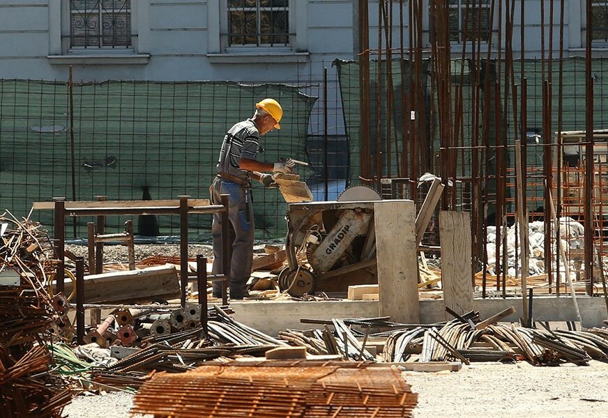 Vlada nestašica građevinskog materijala: U Evropi rastu cijene i drveta i metala, na udaru TRŽIŠTE NEKRETNINA