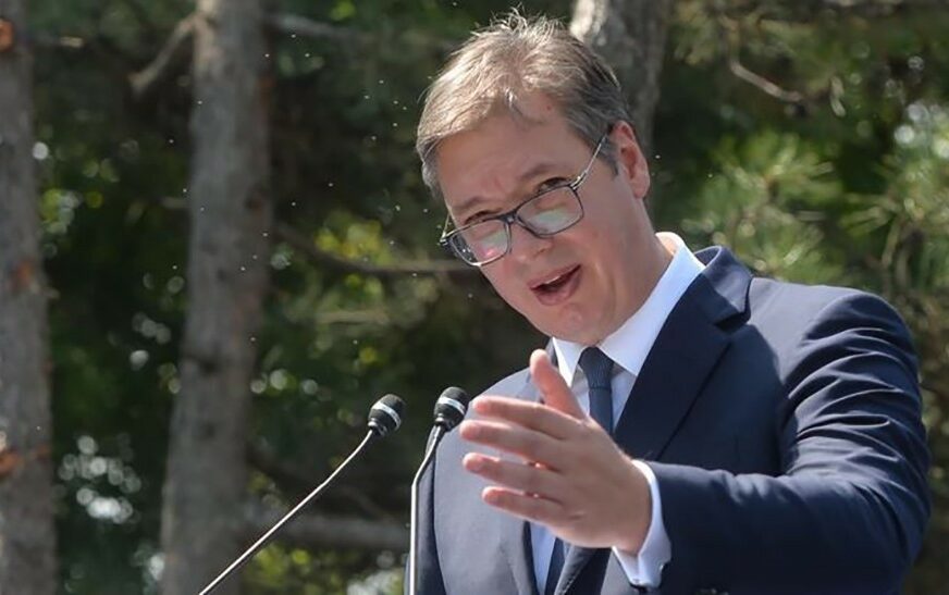 STIŽE PREMIJER RUSKE FEDERACIJE Vučić za Medvedeva spremio specijalan poklon