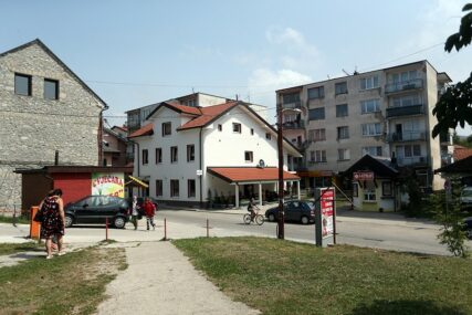 JOŠ ZARAŽENIH U BiH U Bosanskom Petrovcu potvrđena dva slučaja virusa korona