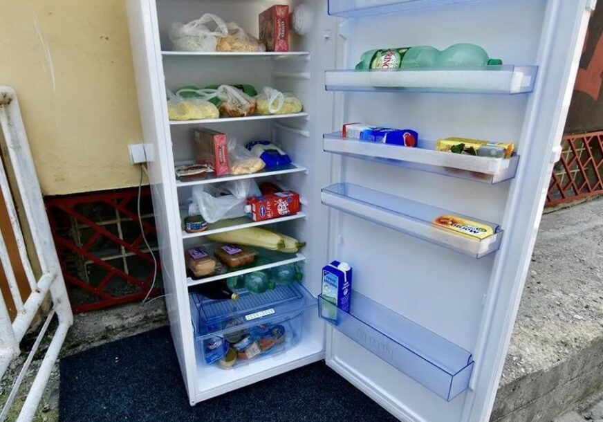 SVAKA ČAST Odlučili su da na ulici ostave frižider, razlog je nevjerovatan (FOTO)