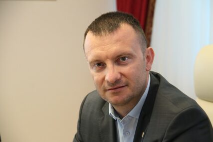 “ZAUSTAVILI SMO GOMILANJE DUGA” Direktor Poreske uprave Srpske sabrao rezultate rada iz prethodne godine