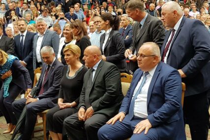 PRIVATNA, A NE POLITIČKA POSJETA Grabar-Kitarović u Tesliću sastala se sa kardinalom Puljićem (FOTO)