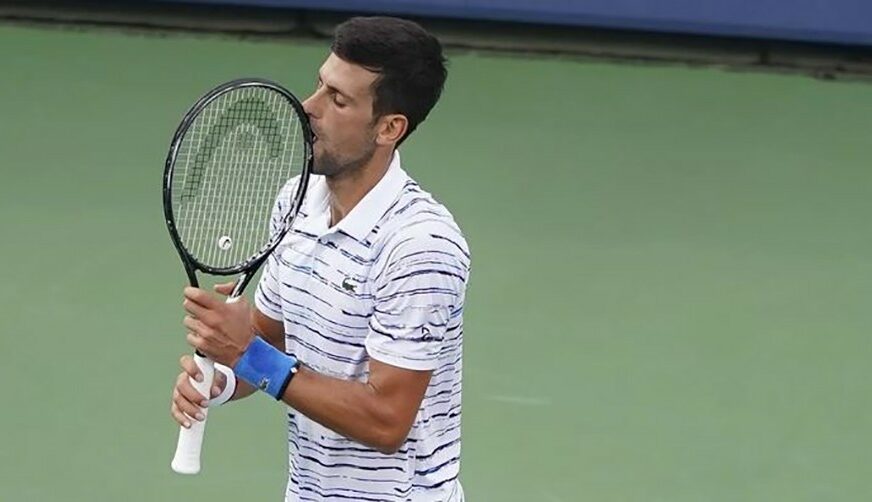 ĐOKOVIĆ OPRAVDAO TITULU Srpski as se bez problema plasirao u osminu finala US Opena