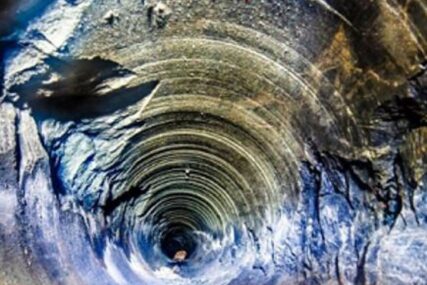 “BUŠOTINA DO PAKLA” Ovo je najdublja rupa na svijetu, a mještani kažu da se iz nje čuje VRIŠTANJE LJUDI (VIDEO)