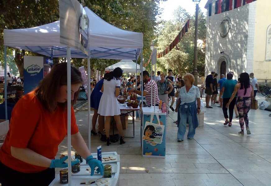 PROSLAVA KRSNE SLAVE TREBINJA Sajam domaće proizvodnje podsticaj potrošačima da kupuju domaće