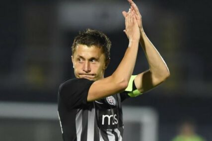 "OVO JE VELIKI DOGAĐAJ ZA NAS" Saša Ilić u posjeti kampu FK Partizan