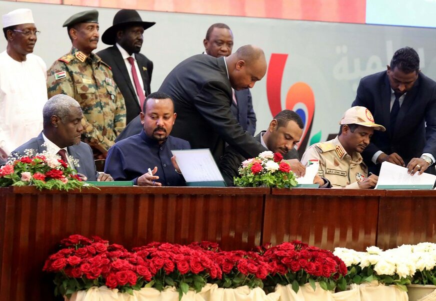 Vojska i opozicija potpisali sporazum o PODJELI VLASTI u Sudanu
