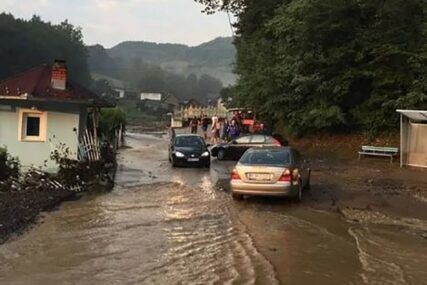 PROCJENA ŠTETE OD NEVREMENA U Tešnju poplavljeno 220 stambenih objekata, pokrenuto 20 klizišta