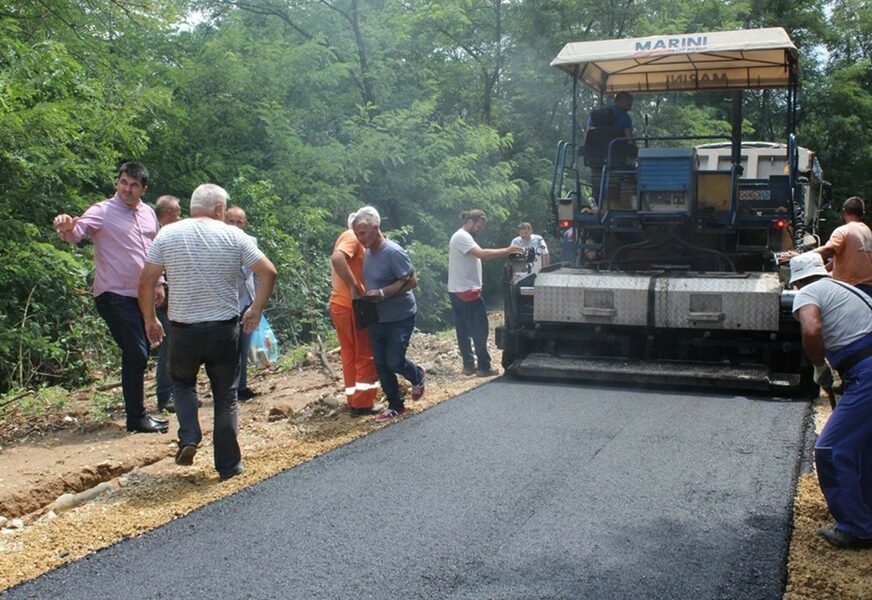Novi asfalt za kvalitetniji život u majevičkim selima