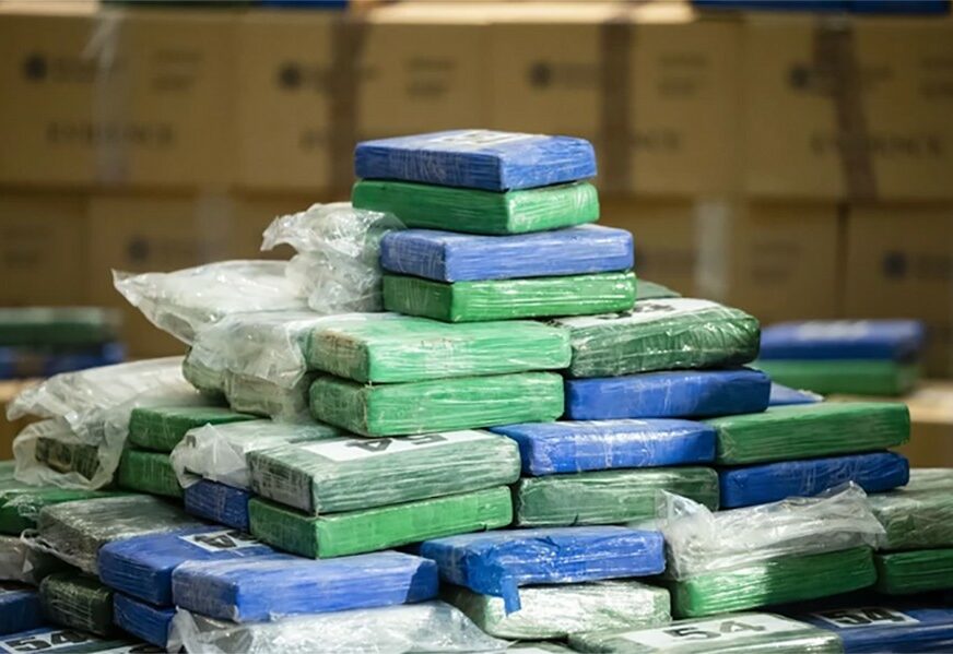 USPJEŠNA AKCIJA Uhapšeni državljani Srbije zbog šverca 800 kilograma kokaina