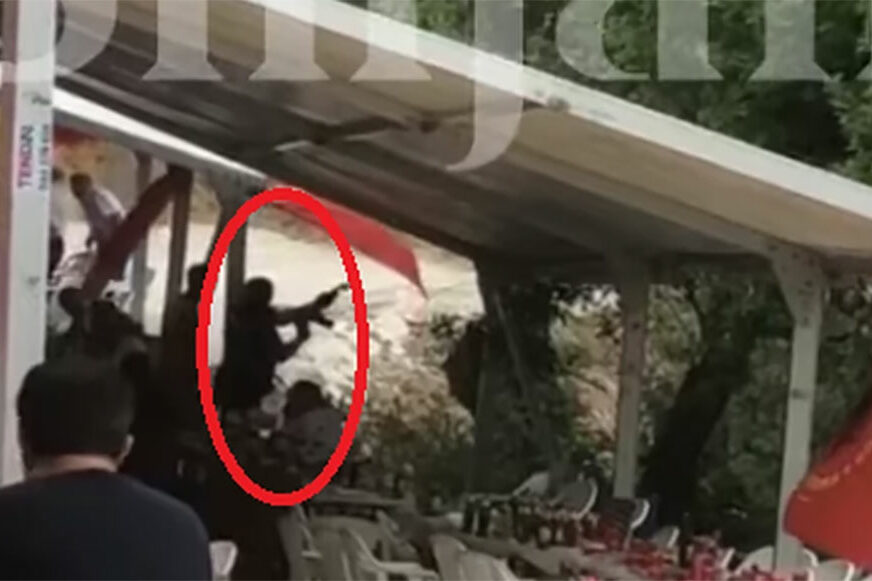 PUŠKARANJE U DEČANIMA Haradinaj i njegov brat pucaju iz kalašnjikova na PROSLAVI PROTJERIVANJA SRBA (VIDEO)