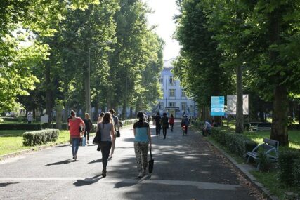 ROKOVI ZA STUDENTE Objavljeni termini ispita na Univerzitetu u Banjaluci (FOTO)