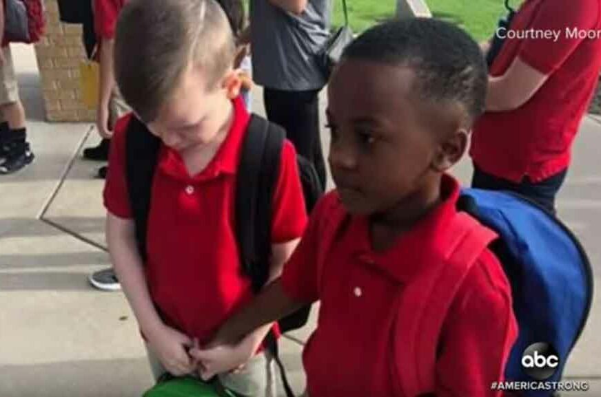 VELIKO SRCE KOJEM SE DIVI Prvog dana škole sprijateljio se s autističnim dječakom (VIDEO)