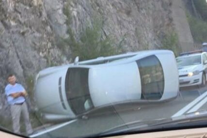 AUTOMOBIL SE PREVRNUO NA KROV Saobraćajna nesreća kod Jablanice