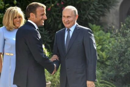 SVJETSKE KRIZE KAO GLAVNA TEMA Putin stigao u Francusku, slijedi sastanak sa Makronom