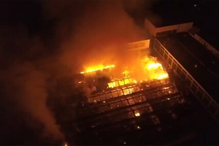POGLED NA VATRENU STIHIJU "Požar teško lokalizovati, nema opasnosti za stanovništvo" (VIDEO)