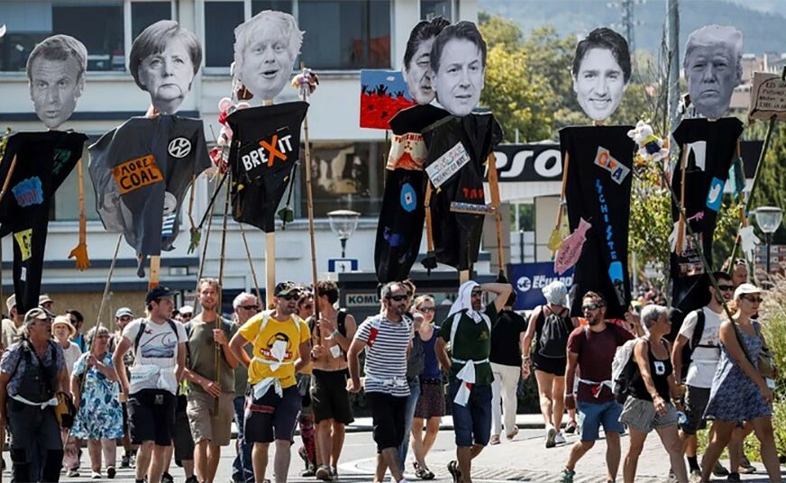 "AMAZON GORI, UČINITE NEŠTO" Hiljade demonstranata na protestu protiv G7 (FOTO)