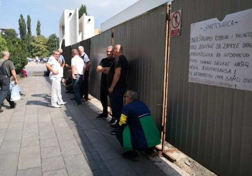 Radnici ogrčeni zbog UNIŠTAVANJA preduzeća, objavili i PROTESTNU SMRTOVNICU (FOTO)