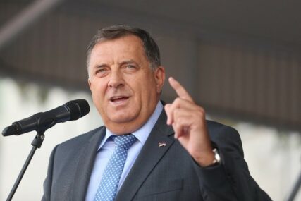 “POMOĆ SRBIJE NIKAD NIJE BILA VEĆA” Dodik smatra da Vučić dobro vodi državu čiji je lider