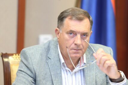 Dodik: Džaferović bez saglasnosti u Predsjedništvu BiH otputovao u Francusku