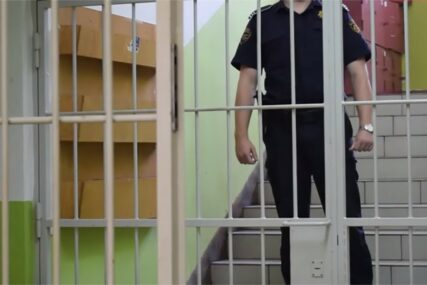 Šeks u zatvoru