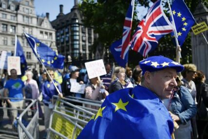 KONAČNO SE SPORAZUMJELI Velika Britanija i Evropska unija postigle dogovor o Bregzitu