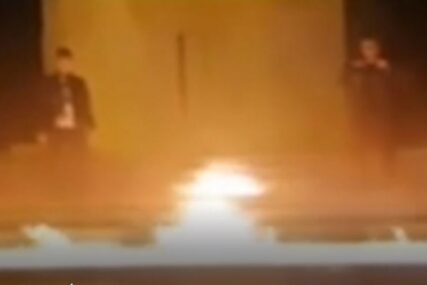 „OGORČENI SMO!“ Ovako izgleda spomenik na Banj brdu nakon VANDALSKOG PALJENJA (FOTO, VIDEO)