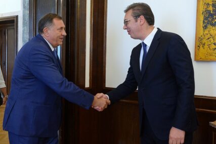 Vučić o Dodiku: Ne moramo uvijek da mislimo isto