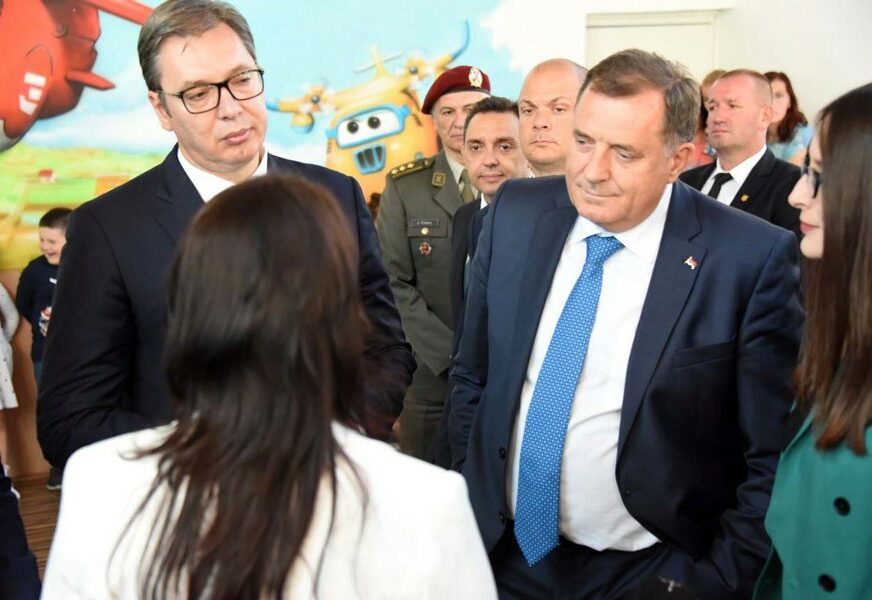 Dodik: Srbija i Srpska su uz Drvarčane