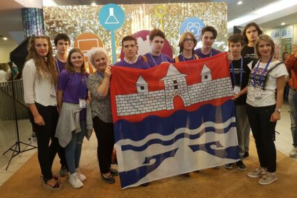 PET MEDALJA Sjajan uspjeh učenika Gimnazije na Olimpijadi metropola u Moskvi