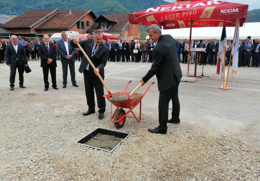Višković u Kotor Varošu: Položen kamen temeljac za novu zgradu lokalne uprave