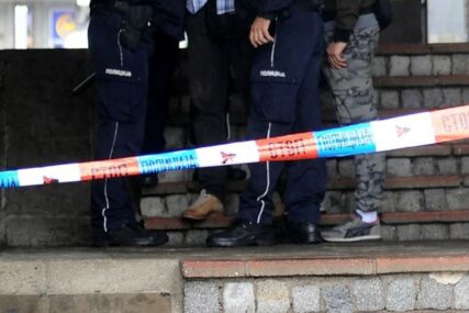 METALNOM ŠIPKOM NASRNULI NA MLADIĆA Jedan tukao, drugi čuvao stražu, a treći sve osmislio