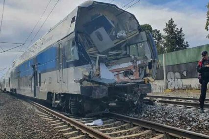 ZASTRAŠUJUĆI VIDEO Češki voz udario u srpski šleper, među povrijeđenima i DIJETE