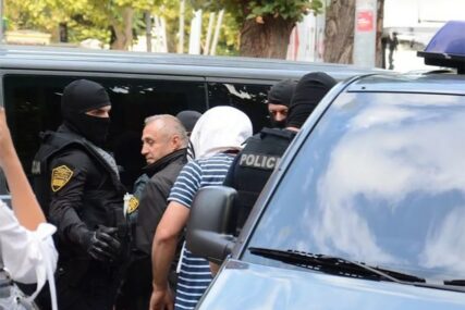 PLJAČKE, KRAĐE, RAZBOJNIŠTAVA Begluk označen kao vođa kriminalne grupe, 13 osoba iza rešetaka