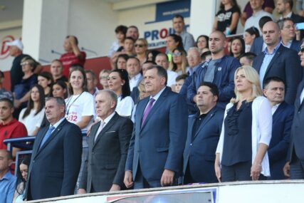 Dodik: Treba imati veliku porodicu, to je jedino što je važno