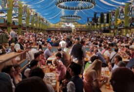 Najveći pivski festival na svijetu otvara oko 13.000 radnih mjesta: Traže se radnici za neobične poslove na Oktoberfestu