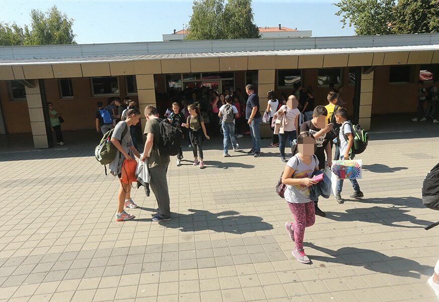 BEZ KVALITETA NEMA PRIVATNIH OSNOVNIH ŠKOLA Šta javnost kaže o prijedlogu izmjena zakona za obrazovanje osnovaca