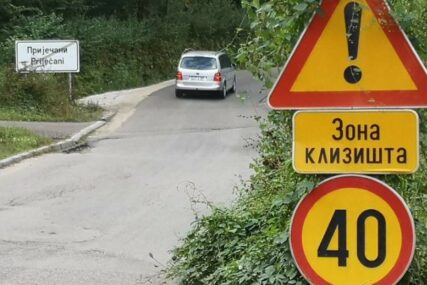 AKTIVIRANO KLIZIŠTE Otežan saobraćaj na dionici magistralnog puta Foča-Goražde