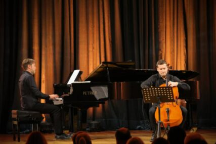 Četvrte večeri ”Jesenje sonate” koncert Marka Miletića i Mihajla Zurkovića: Večeras koncert Elize Tomelini