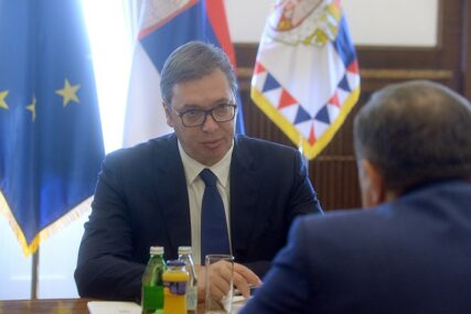 Vučić: Da li bi Britanija na sastanku sa Dodikom prihvatila zastavu "neke treće zemlje"