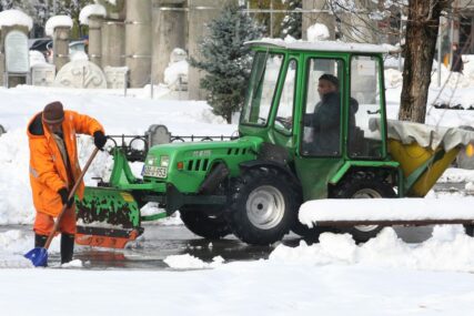 ZIMSKA SLUŽBA Pogledajte koja preduzeća će čistiti snijeg u vašem naselju