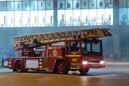 TRAGEDIJA  U KAKNJU Požar u Tržnom centru, radnik se ugušio od dima