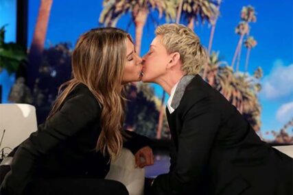 RASPAMETILE PUBLIKU Poljubac Elen Degeneres i Dženifer Aniston postao PRAVA SENZACIJA