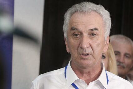 POBJEDNIK DANA Mirko Šarović