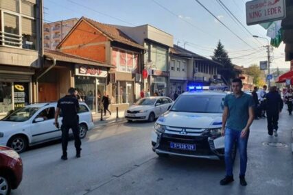 AUTOMOBILOM STAO PORED MLADIĆA I ZAPUCAO Biznismenov sin ranjen pred brojnim očevicima (VIDEO)
