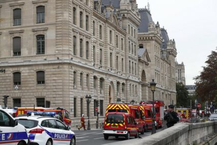 KRVAVA DRAMA U PARIZU Slučaj ubistva policajaca zasad BEZ NAZNAKA terorizma